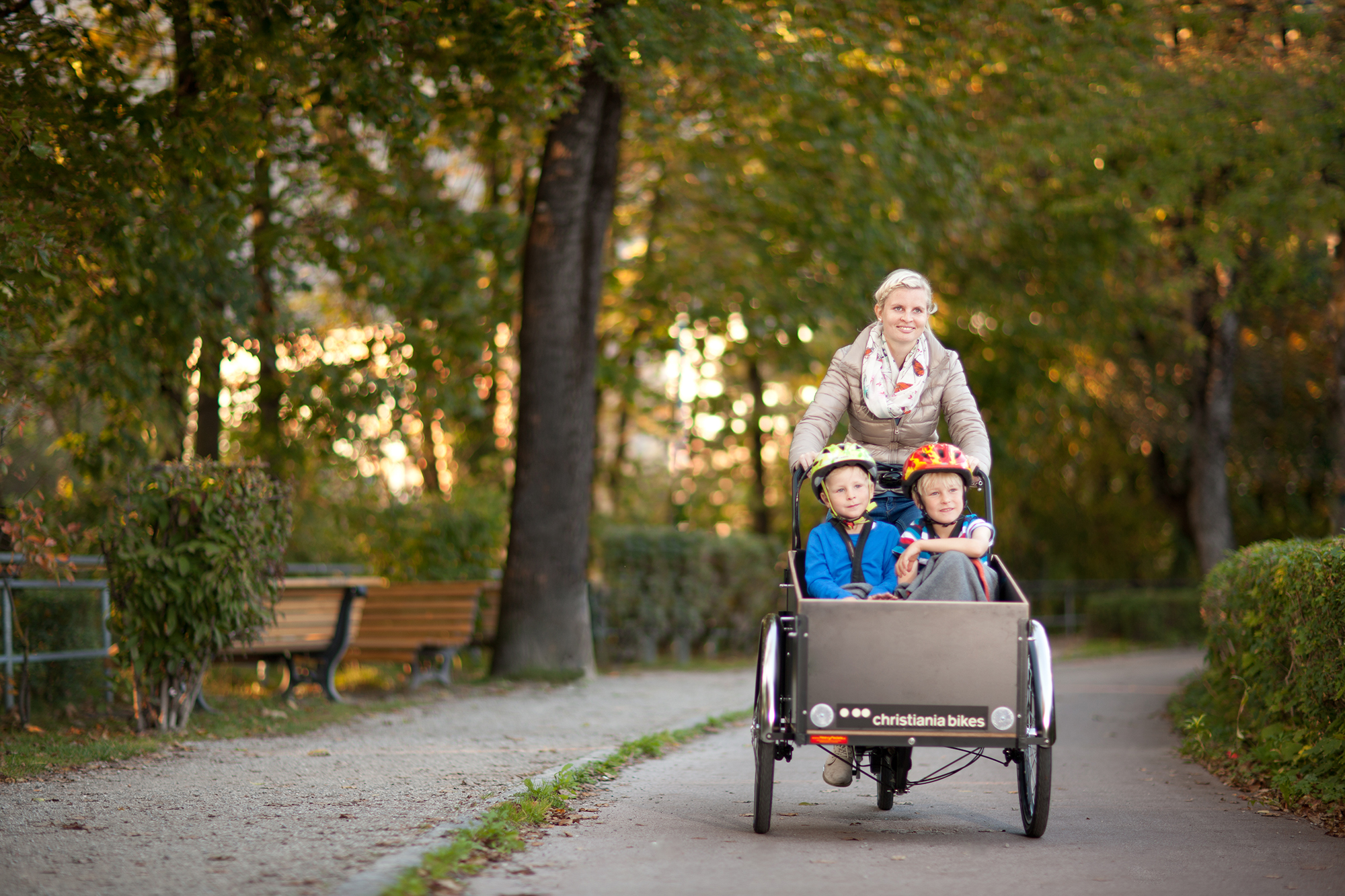 Sicher unterwegs mit Kleinkindern am Lastenrad in Tirol